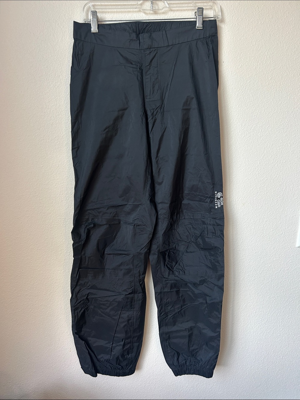 Women’s Mountain Hardwear Black Lightweight Jogger Rain Pants